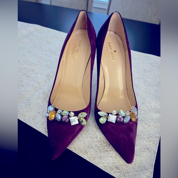 Very Elegant Kate Spade New York Suede Pumps; Size 8; Excellent Condition; - Picture 4 of 13
